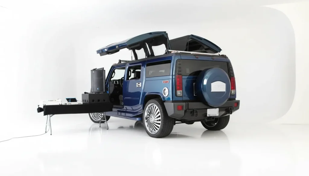 Hummer DJ Limousine back exterior